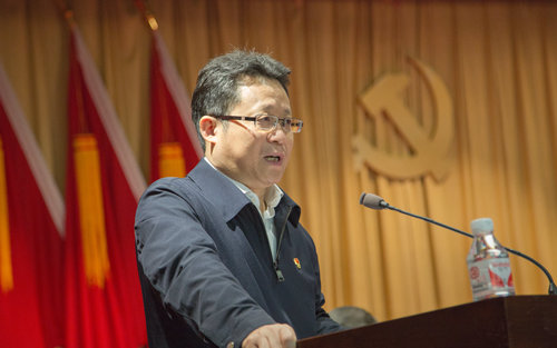 宜化集團(tuán)召開2019年慶?！拔逡弧眹H勞動節(jié)暨表彰大會(圖12)