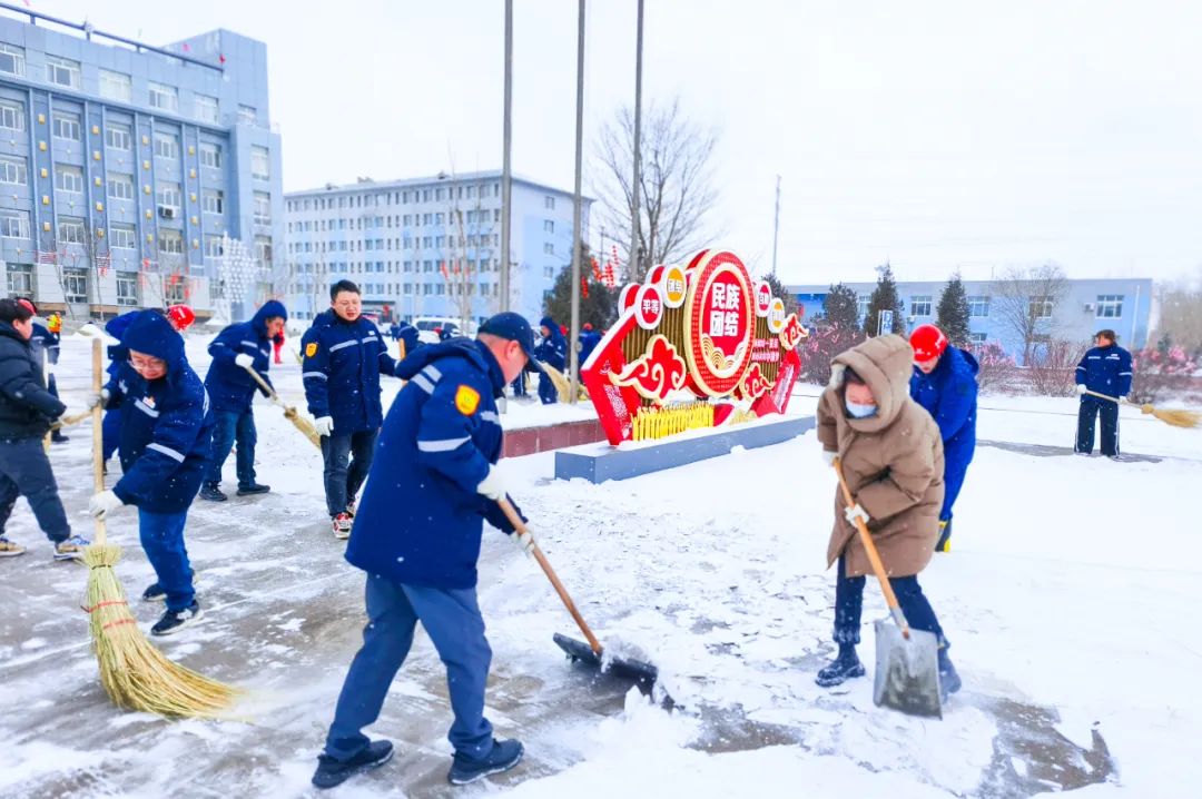 內(nèi)蒙宜化：迎風(fēng)戰(zhàn)雪保安全，勠力同心促生產(chǎn)(圖2)