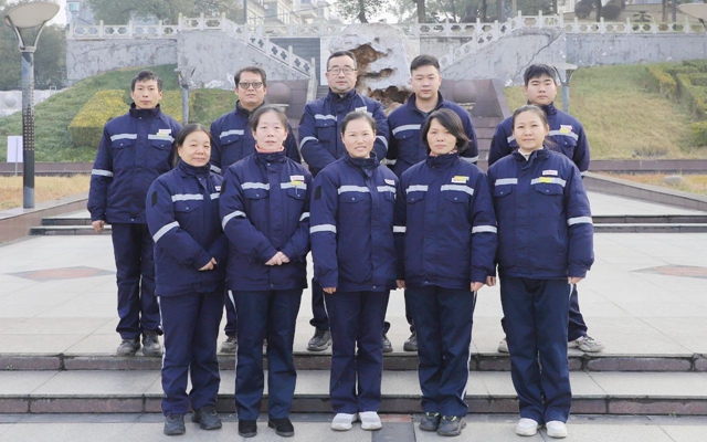 喜報(bào)！全國表彰，股份公司猇亭片區(qū)電解四班榜上有名！