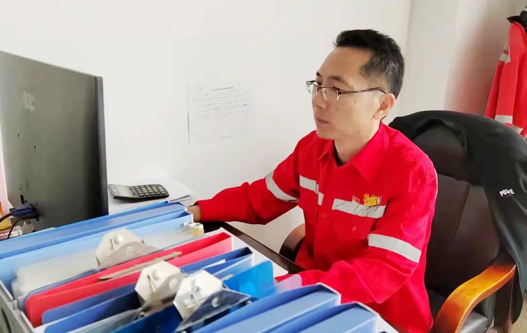 化機公司曾志恒:堅持恪盡職守,牢記使命擔(dān)當(dāng)(圖1) 圖片